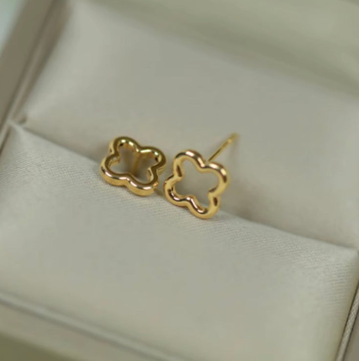 K18YG クローバー ピアス スタッドピアス 四ツ葉 四つ葉 イエローゴールド 18金 18K YG
