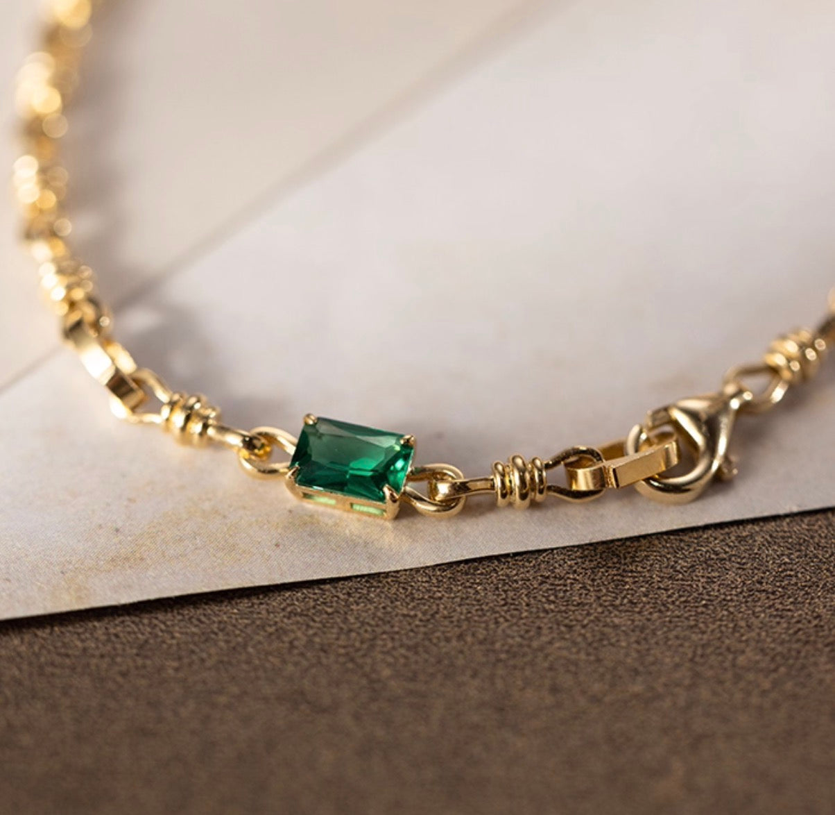 K18YG 合成エメラルド ひきわ ヒキワ 引き輪 チェーンパーツ バチカン 繋ぎ チャーム ネックレスチャーム YG イエローゴールド 18金 18K