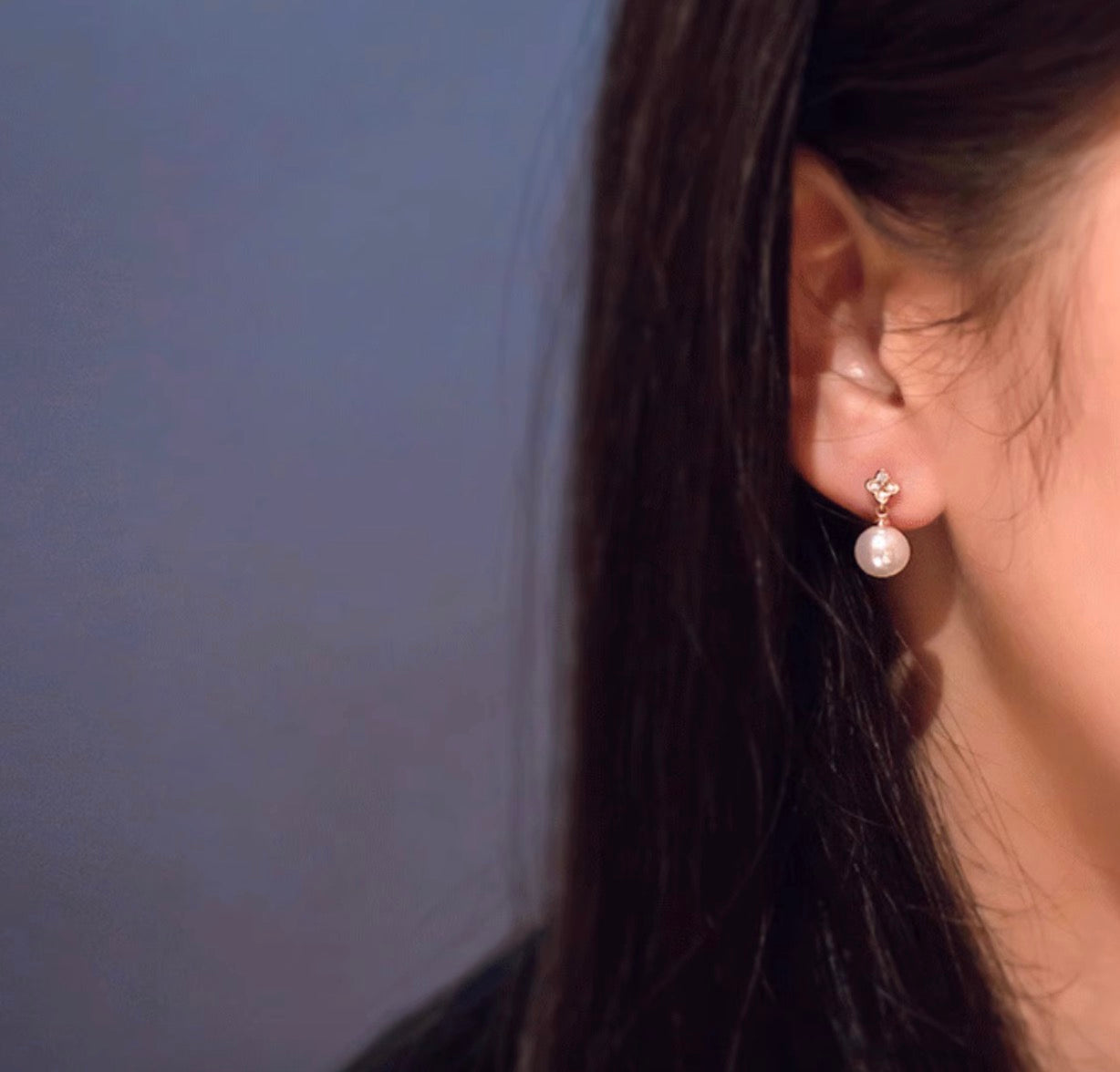 K18PG ホワイトパール ピンクゴールド 18K 白蝶真珠 ダイヤモンド ダイヤ PG K18 ピアス スタッドピアス クローバー 四ツ葉 四つ葉 揺れる