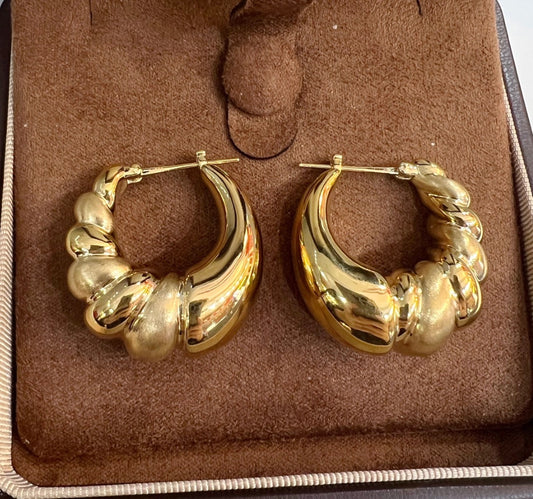 K18YG ピアス リングピアス 18K 中空 YG K18 イエローゴールド 大ぶり ツイスト ロープ ねじり ボリューム ぷっくり 模様 デザインピアス