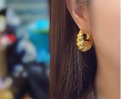 K18YG ピアス リングピアス 18K 中空 YG K18 イエローゴールド 大ぶり ツイスト ロープ ねじり ボリューム ぷっくり 模様 デザインピアス