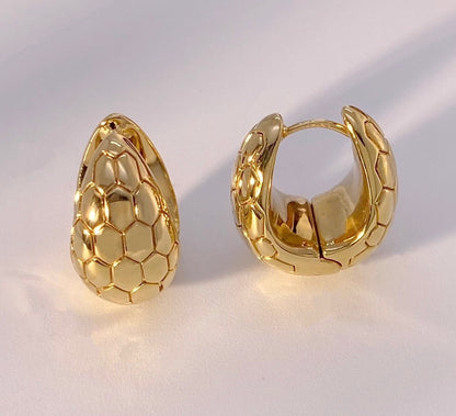 18k gold jewelry teardrop hollow earrings