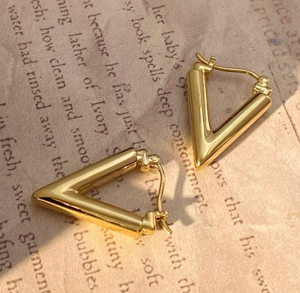 18k gold jewelry hoops earrings triangle