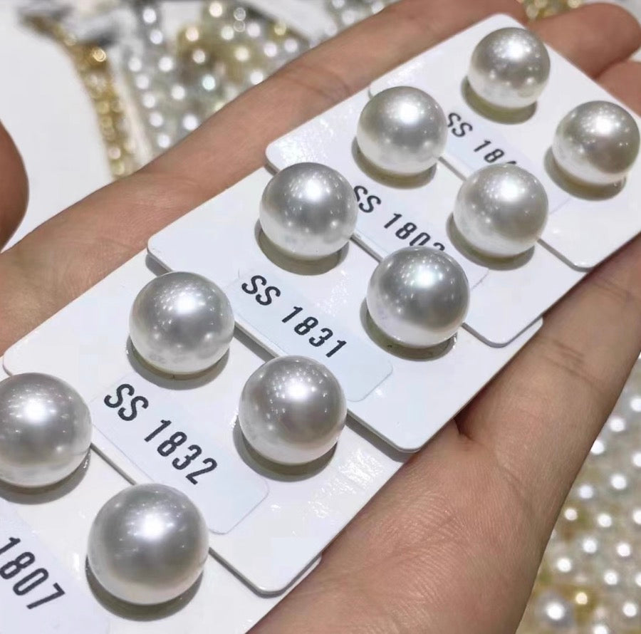 18k yellow gold white pearl earrings