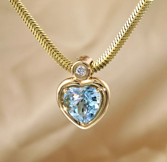 18k yellow gold jewelry diamond heart aquamarine pendant