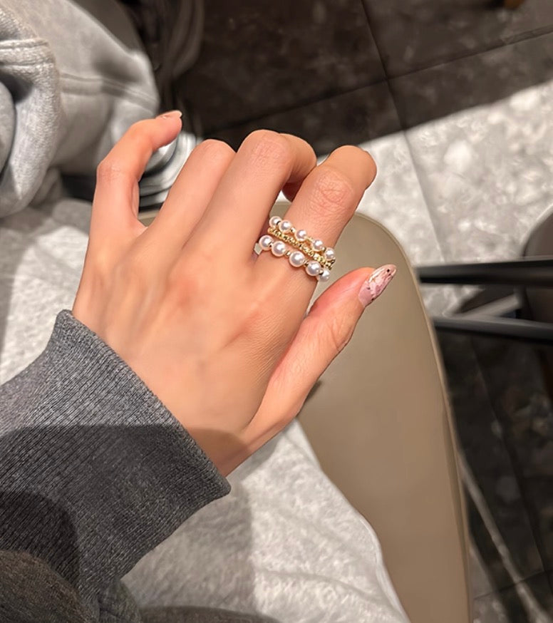 18k yellow gold akoya pearl wired ring