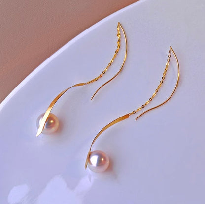 18K gold akoya pearl dangling S earrings