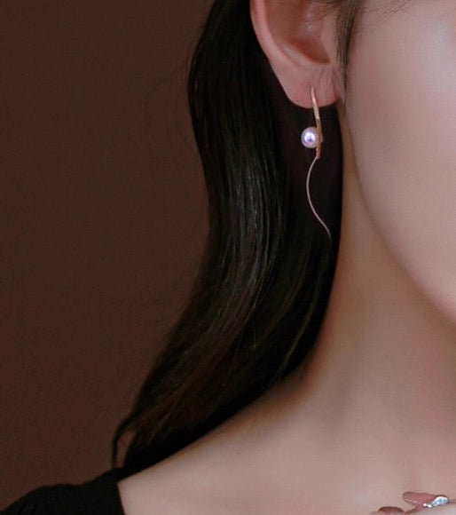 18K gold akoya pearl dangling S earrings