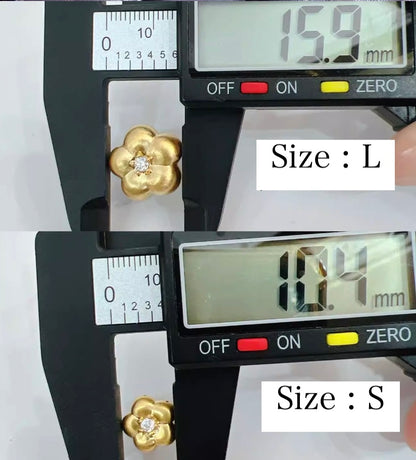 K18YG ピアス 桜 梅 スタッド 花 18k ヘアライン ぷっくり やすり加工 艶消し 可愛い イエローゴールド 中空ピアス