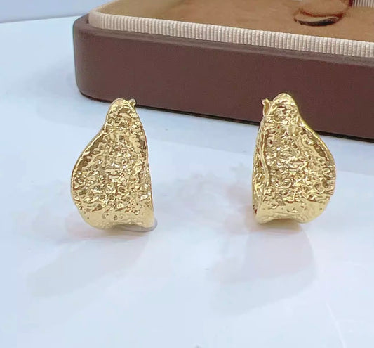 K18YG ピアス フープピアス 中空 バロック 18k YG 模様 雫 凸凹