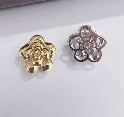 K18YG WG ペンダント カメリア 薔薇 花 18K YG イエローゴールド WG ホワイトゴールド ネックレスチャーム ブレスレットチャーム パーツ