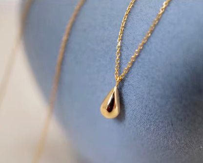 K18YG ティアドロップ ネックレス ペンダント 小ぶり シンプル 小さめ 雫 18k ペンダント
