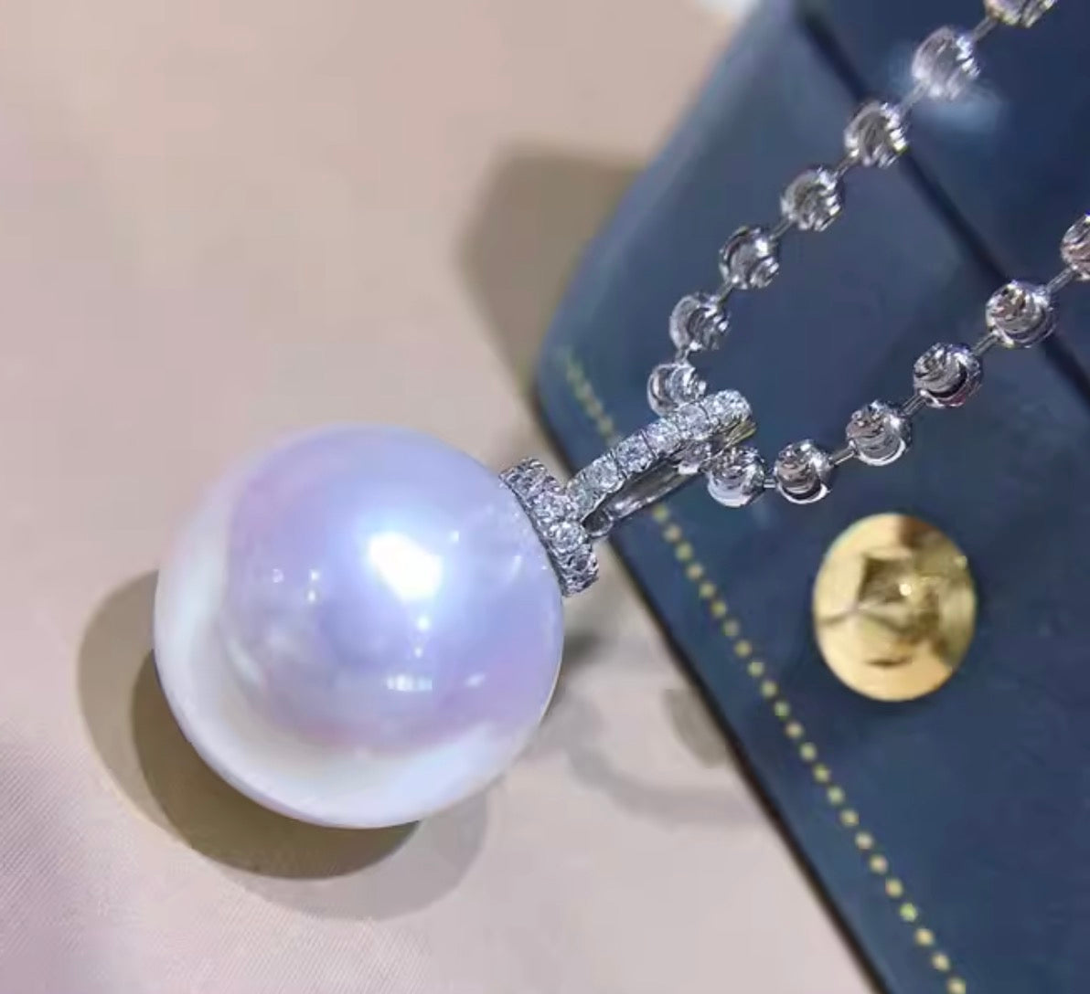 K18WG エジソンパール 淡水真珠 ペンダント ネックレス チャーム バチカン 開口 ホワイトパール ホワイトゴールド