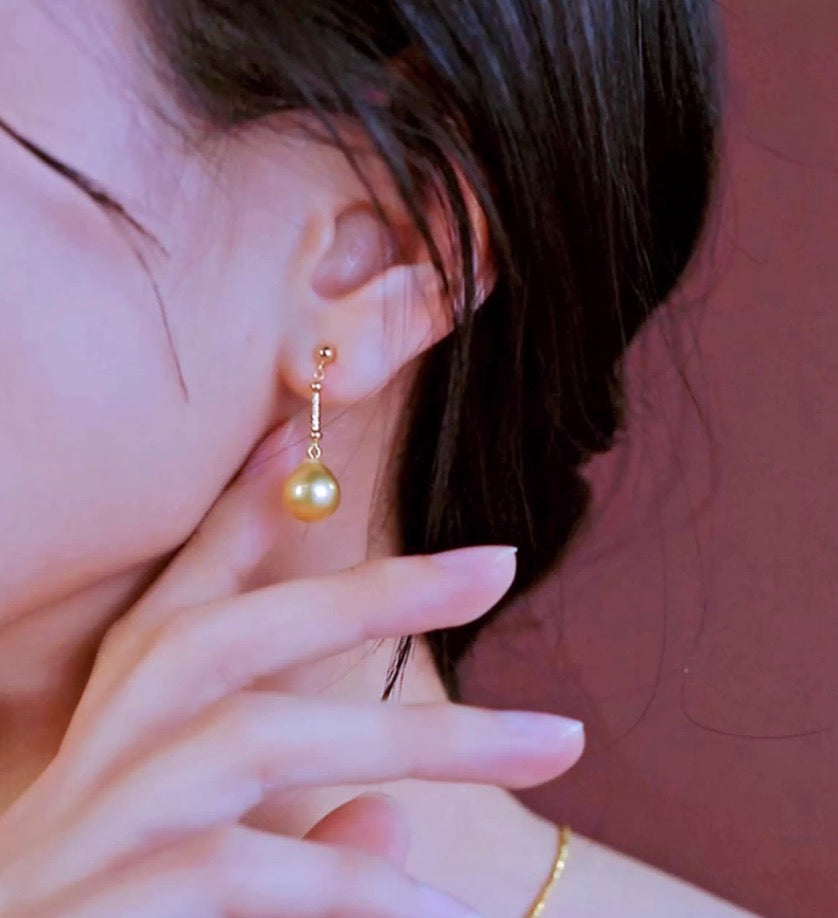 K18YG ゴールデンパール ピアス 南洋真珠 パール スタッドピアス 揺れる イエローゴールド 18K ゴールドパール 金色 真珠 パール