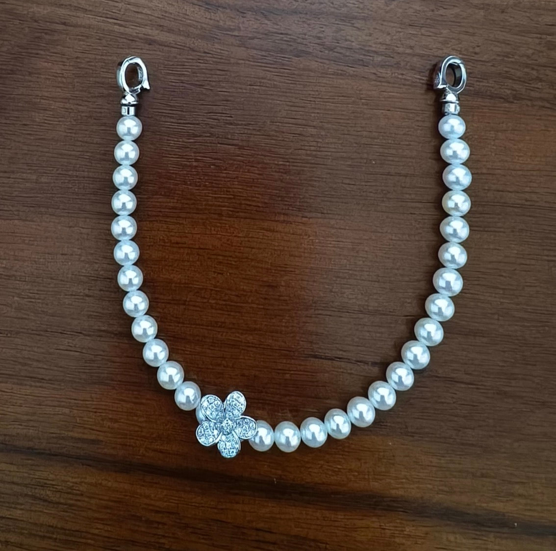 K18YG ペンダント チャーム 花 バチカン パーツ 18K ダイヤモンド ダイヤ チェーンパーツ クラスプ K18