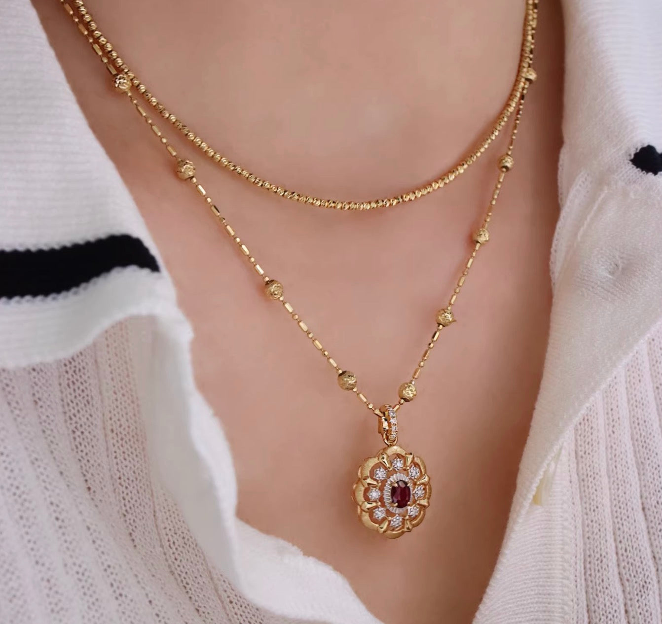 K18YG ルビー ダイヤモンド ペンダント 18K イエローゴールド ペンダントトップ 開口バチカン ネックレス 大ぶり 大きめ オーバル 花