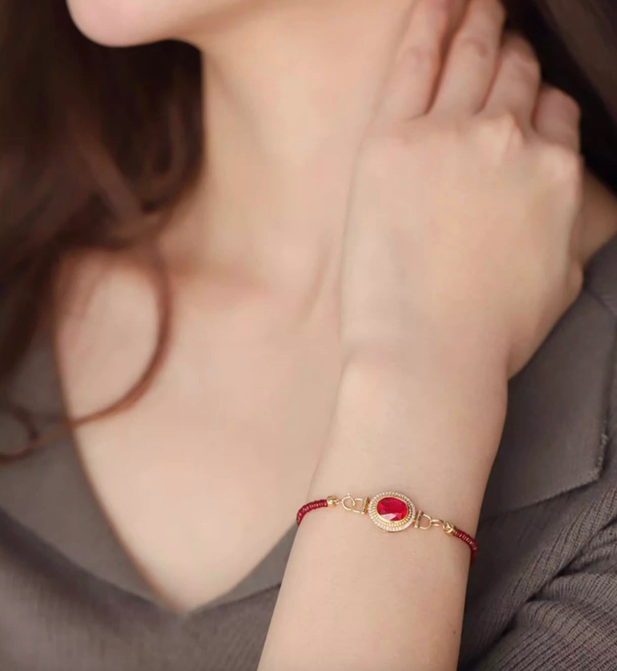 K18YG ルビー チャーム ファセットルビー オーバル ペンダント クラスプ 18K ネックレスパーツ ホワイトサファイア