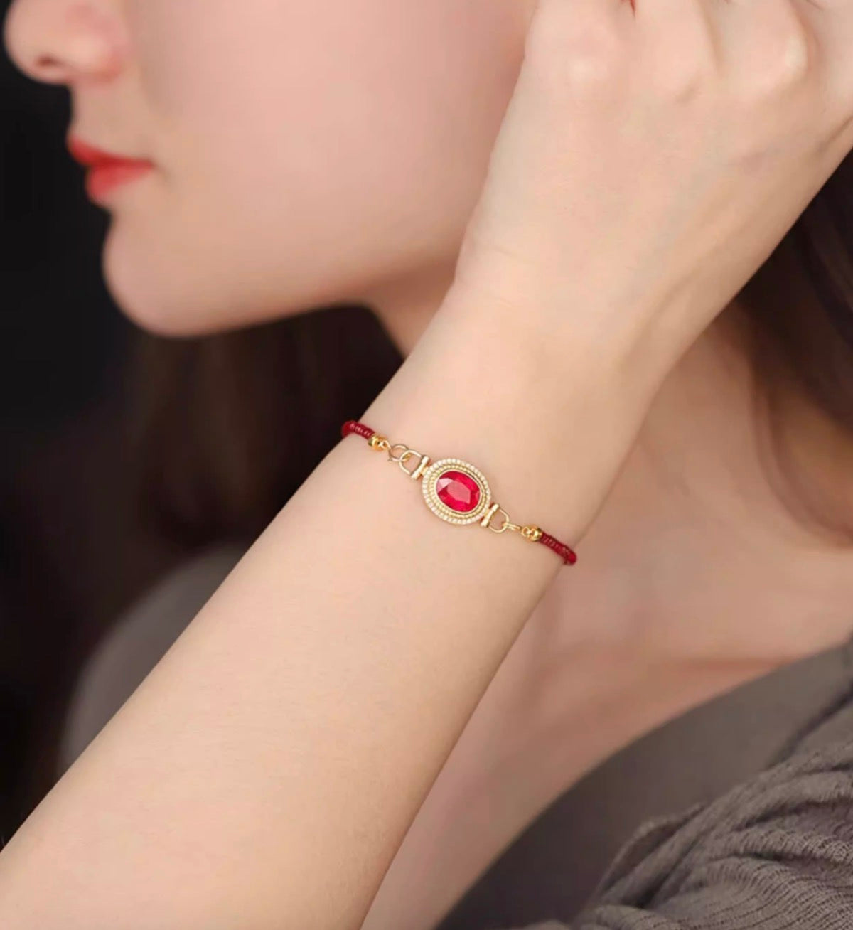 K18YG ルビー チャーム ファセットルビー オーバル ペンダント クラスプ 18K ネックレスパーツ ホワイトサファイア