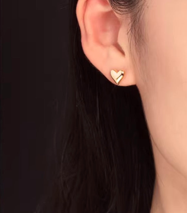 K18YG スタッドピアス ハート イエローゴールド 18K 18金 ピアス 中空ピアス 鏡面 ミニ 小さめ