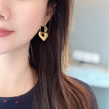 K18YG ハート 2way ピアス 18K ヘアライン 艶消し リングピアス フープ 中空 イエローゴールド やすり加工 18K チャーム 揺れる