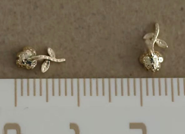 K14YG シングルピアス 薔薇 ローズ スタッドピアス イエローゴールド 14K 14金 イエローゴールド 小さめ ワンポイント 花 片耳用