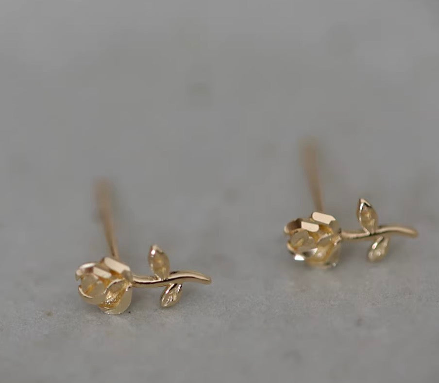 K14YG シングルピアス 薔薇 ローズ スタッドピアス イエローゴールド 14K 14金 イエローゴールド 小さめ ワンポイント 花 片耳用