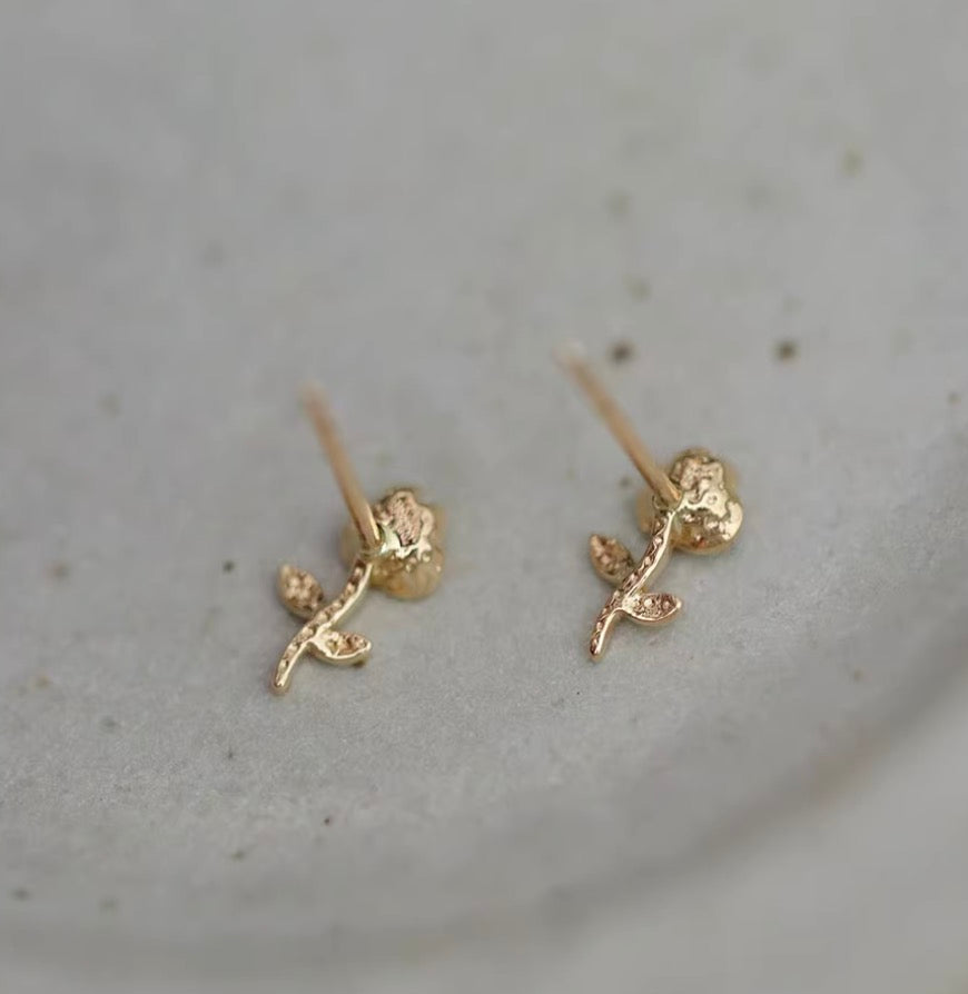 K14YG シングルピアス 薔薇 ローズ スタッドピアス イエローゴールド 14K 14金 イエローゴールド 小さめ ワンポイント 花 片耳用