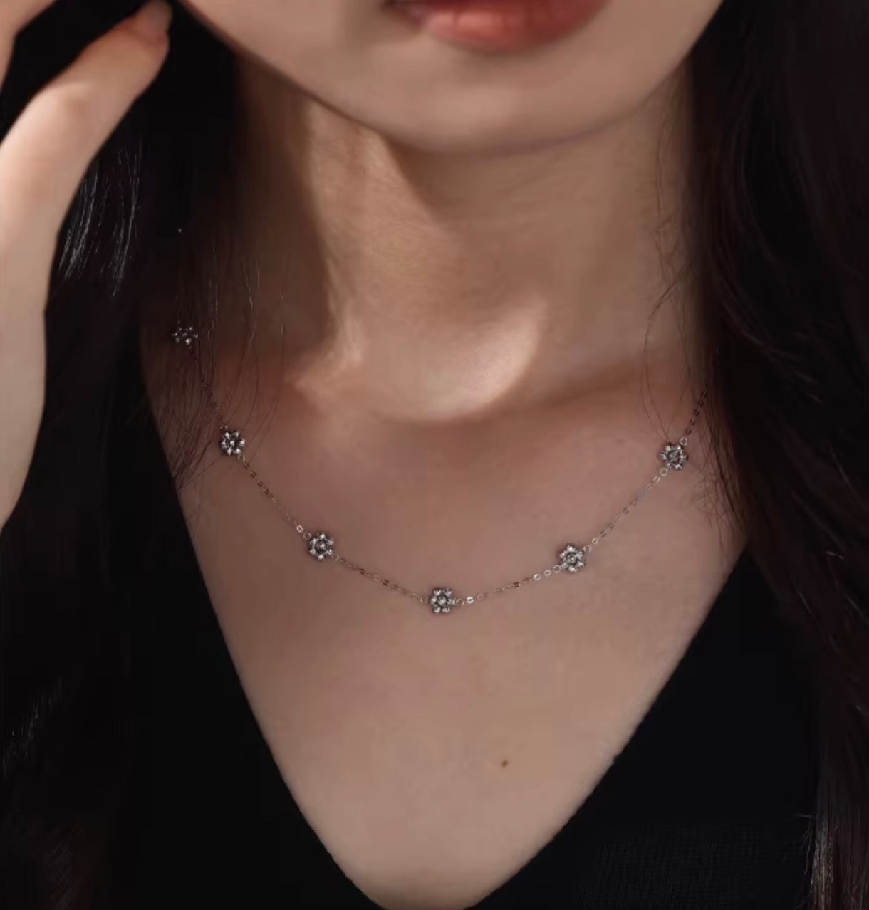 K18YG WG デイジーフラワー ステーションネックレス カットボール 18K 花 フローラル キラキラ