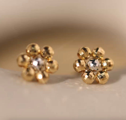 K18YG デイジーフラワー スタッドピアス カットボール 18K  花 フローラル キラキラ