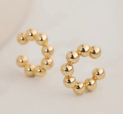 K18YG イヤーカフ 18k イエローゴールド ノンホールピアス ポンデリング ボール リング シングルピアス 片耳用 中空