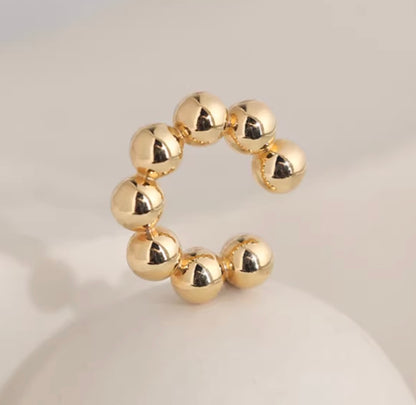 K18YG イヤーカフ 18k イエローゴールド ノンホールピアス ポンデリング ボール リング シングルピアス 片耳用 中空