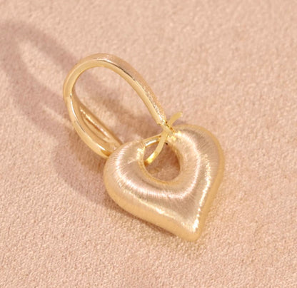 K18YG ハート 2way リングピアス 18K ヘアライン 艶消し フープ 中空  やすり加工 チャーム 揺れる