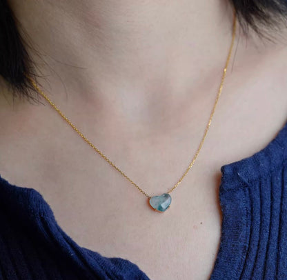 K18YG 翡翠 ハートネックレス 18K ハートチャーム ペンダント ヒスイ Aグレード ぷるぷる カボション 爪留め