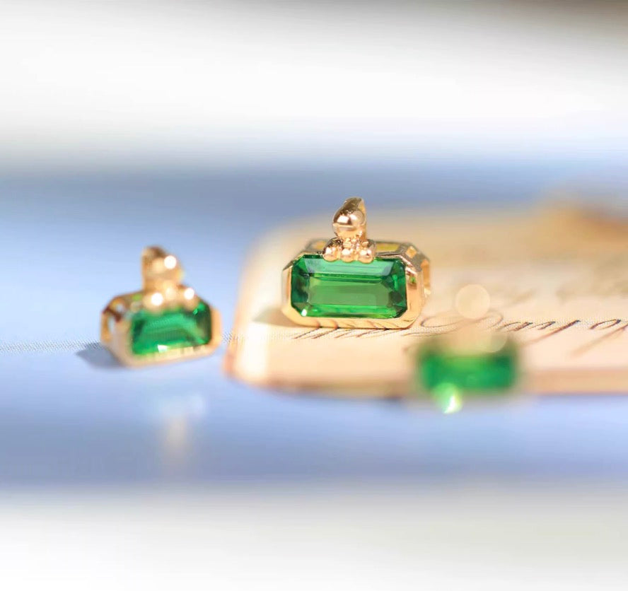 K18YG ツァボライト カザニグリーン エメラルドカット ペンダント 18K 長方形 ネックレス チャーム