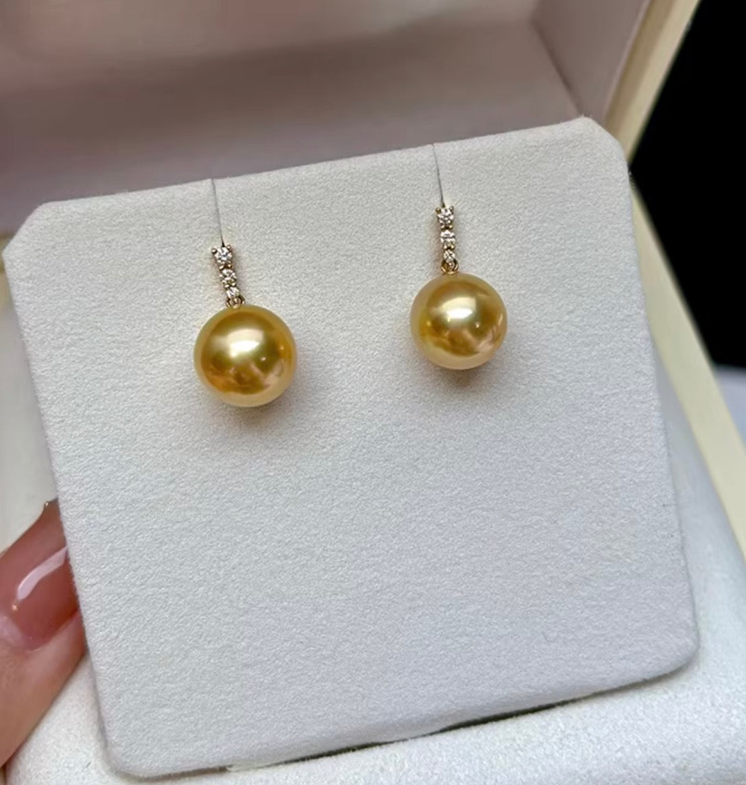 K18YG ゴールデンパール 南洋真珠 イエローゴールド 18K ピアス 揺れる 金色 スタッドピアス ゴールドパール