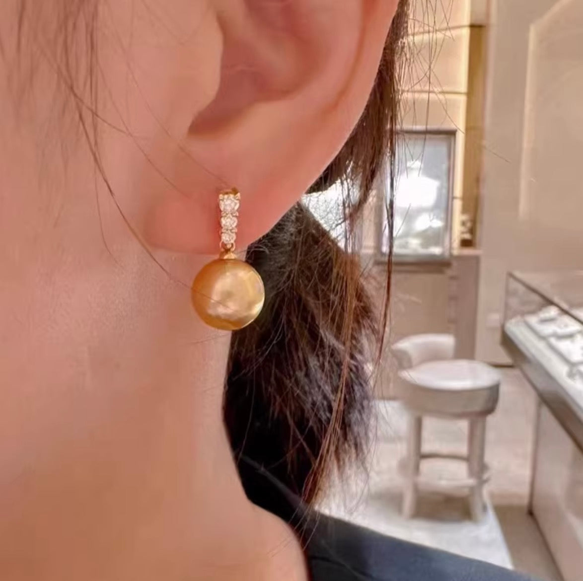 K18YG ゴールデンパール 南洋真珠 イエローゴールド 18K ピアス 揺れる 金色 スタッドピアス ゴールドパール