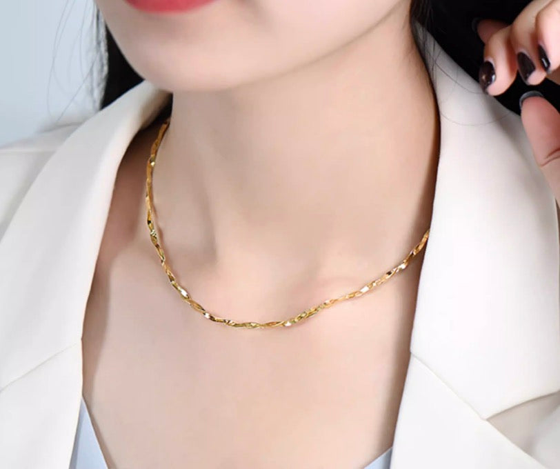 K18YG スネークチェーン ネックレス スクリュー ヘリンボーンチェーン 18K ツイスト ロープ メンズ レディース