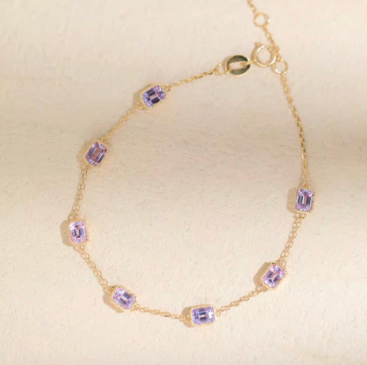 K18YG パープルサファイア エメラルドカット ブレスレット 18K 紫 ステーションチャーム
