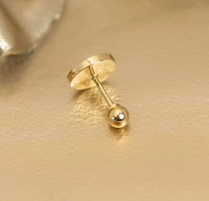 K14YG スタッドピアス ブルー 人工オパール 丸い イエローゴールド 14k ブルー 水色 ねじ式 シングルピアス 片耳用