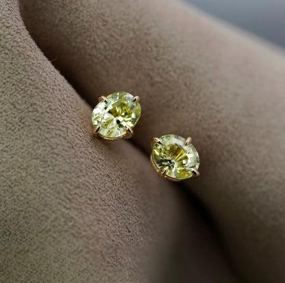 K18YG 天然 クリソベリル オーバル スタッドピアス 18K イエローゴールド 楕円形