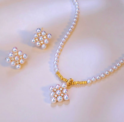 18K Yellow Gold Akoya Pearl Bracelet with Lace, 18K Akoya Pearl Lacy Bangle, Infinity 8 Wire
