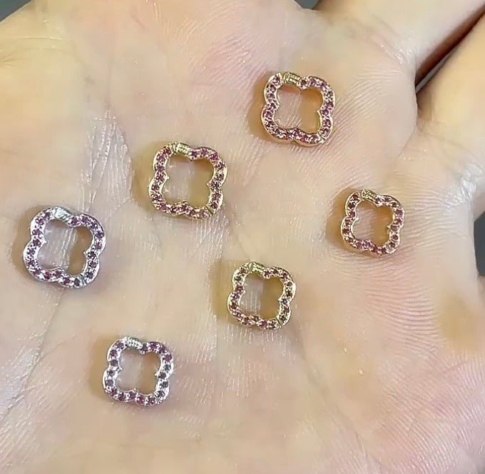 K18YG WG PG クローバー 四ツ葉 18K ダイヤモンドチャーム ネックレスパーツ 留め具 留め金具 クラスプ コマ パーツ ロック付き