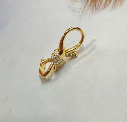 K18YG ダイヤモンド リボン ロブスタークラスプ ノット ジョイントバチカン クリップ式バチカン 18k イエローゴールド ネックレスパーツ