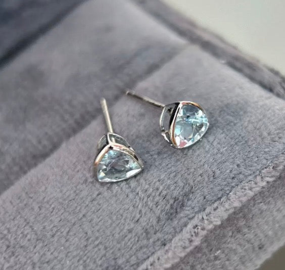 pt900 アクアマリン スタッドピアス トライアングル 1ct プラチナ 三角形