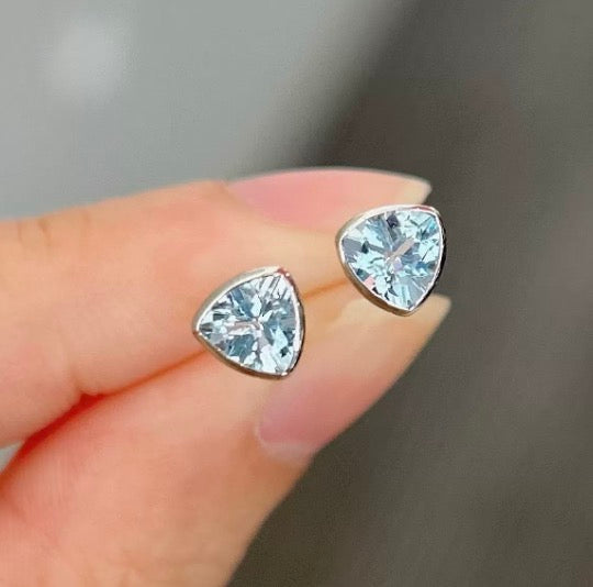pt900 アクアマリン スタッドピアス トライアングル 1ct プラチナ 三角形