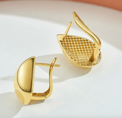 K18YG クリップピアス ティアドロップ 雫 18k イエローゴールド 大ぶり ぷっくり ボリューム