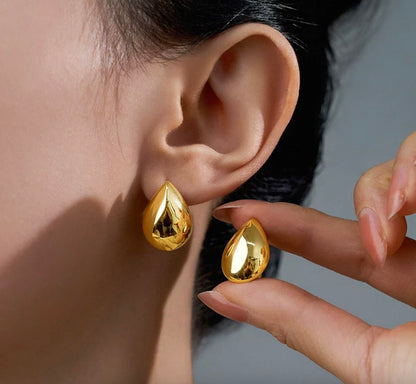 K18YG クリップピアス ティアドロップ 雫 18k イエローゴールド 大ぶり ぷっくり ボリューム