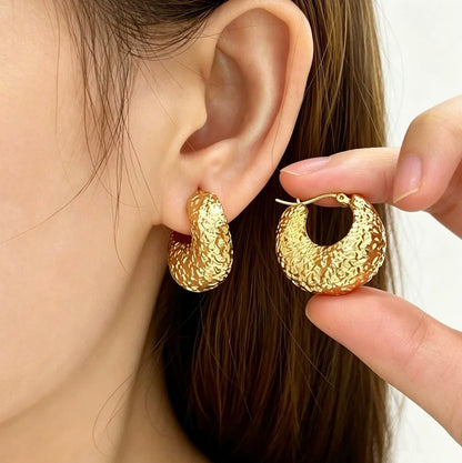 18K Yellow Gold Plump Teardrop Stud Earrings, Sizes S and M, 18K Yellow Gold Hollow Earrings, Round, Drop, Triangle, 18K Yellow Gold, Droplet, Teardrop