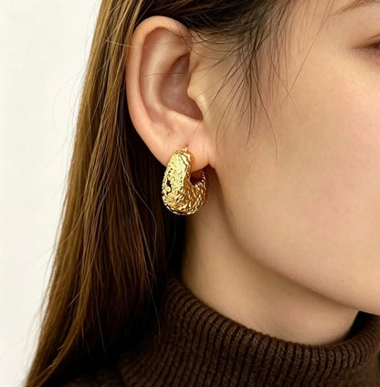 18K Yellow Gold Plump Teardrop Stud Earrings, Sizes S and M, 18K Yellow Gold Hollow Earrings, Round, Drop, Triangle, 18K Yellow Gold, Droplet, Teardrop