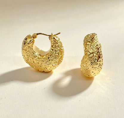 18K Yellow Gold Plump Teardrop Stud Earrings, Sizes S and M, 18K Yellow Gold Hollow Earrings, Round, Drop, Triangle, 18K Yellow Gold, Droplet, Teardrop